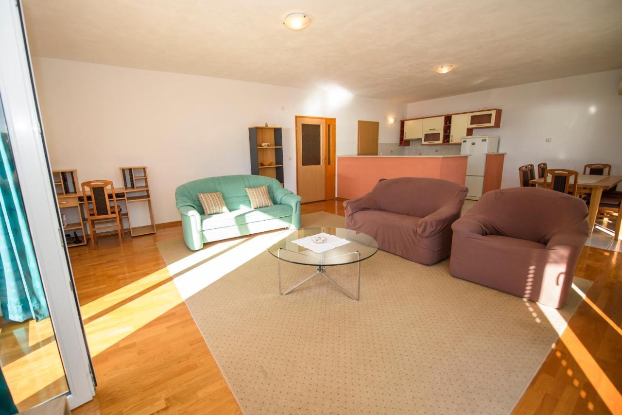 Apartman Mijo - Suhi Potok Jesenice  Exterior photo